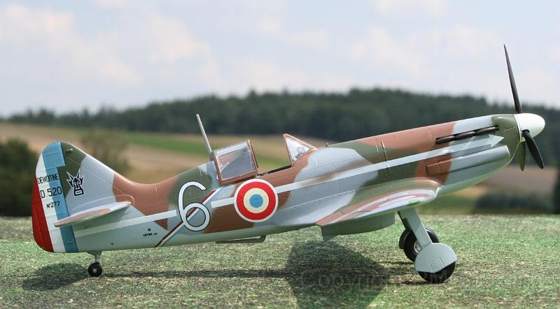 D-520 Tamiya 1-48 Hellinger Othmar 03.JPG